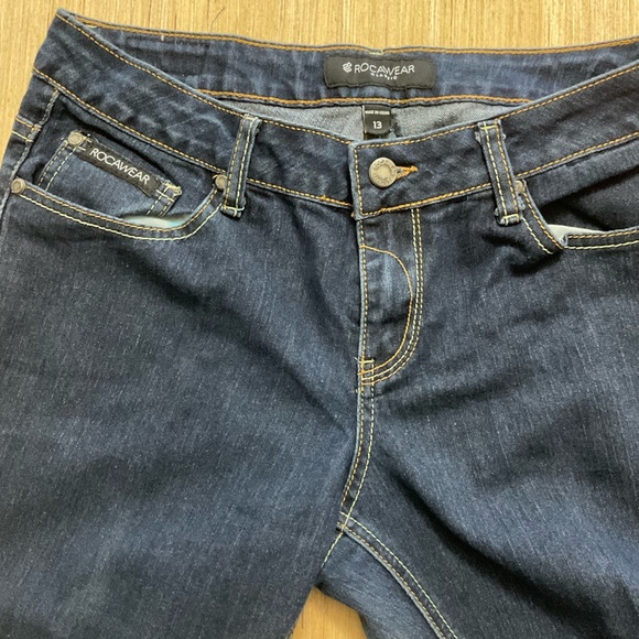 Vintage RocaWear Junior Skinny Blue Jeans size 13 Embroidered Pockets - Picture 10 of 12